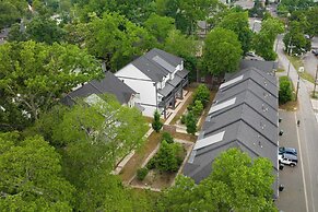 Waverly by Avantstay Nashville-inspired Townhome w/ Luxury Kitchen, Po