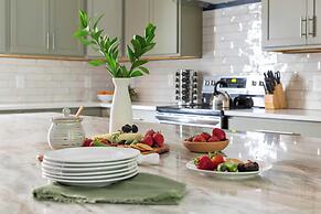 Waverly by Avantstay Nashville-inspired Townhome w/ Luxury Kitchen, Po