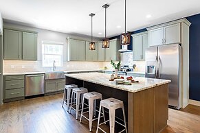 Waverly by Avantstay Nashville-inspired Townhome w/ Luxury Kitchen, Po