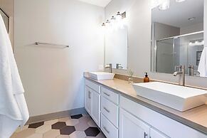 Waverly by Avantstay Nashville-inspired Townhome w/ Luxury Kitchen, Po