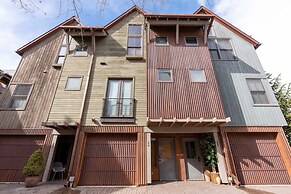 Owl Meadows 24 by Avantstay Walking Distance to Town & Slopes!