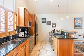 Owl Meadows 24 by Avantstay Walking Distance to Town & Slopes!