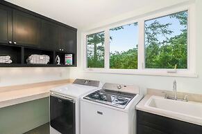 Villa Manzanita by Avantstay Hot Tub, 1 Block to Beach/town, Chef's Ki