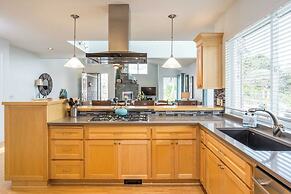 Villa Manzanita by Avantstay Hot Tub, 1 Block to Beach/town, Chef's Ki