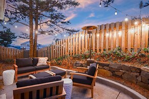 Villa Manzanita by Avantstay Hot Tub, 1 Block to Beach/town, Chef's Ki