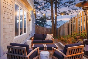 Villa Manzanita by Avantstay Hot Tub, 1 Block to Beach/town, Chef's Ki