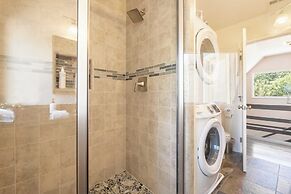 Lake Point by Avantstay2 Decks, Great Lake Views!