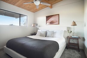Vino Blanco by Avantstay Private Wine Country Home w/ Mtn Views & Deck