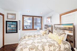 Plunge E by Avantstay Gorgeous Townhouse in DT Telluride!