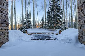 Snowdrift Cabin by Avantstay Breathtaking Home w/ Prime Ski Access