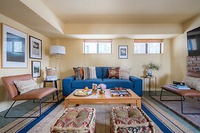 Juniper by Avantstay Incredible Mountainside Home w/ Incredible Lake V