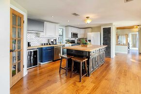 Dawson by Avantstay Serene Austin Home set Amongst Nature w/ Pool & Cl