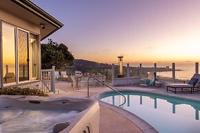 Vista by Avantstay Stunning Estate w/ Views of the Pacific Ocean Pool 