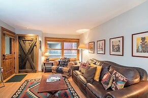 Cimarron Lodge 20 by Avantstay Ski In/ Ski Out Condo in Ideally Locate