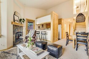 Sierra by Avantstay Ski In/ Ski Out! Near Truckee w/ Access to Northst