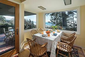 The Purcell House by Avantstay Surrounded in Lush Greenery w/ Large Ya