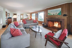 The Purcell House by Avantstay Surrounded in Lush Greenery w/ Large Ya