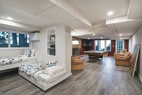 The Purcell House by Avantstay Surrounded in Lush Greenery w/ Large Ya