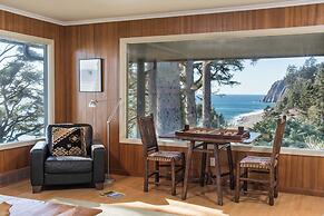 The Purcell House by Avantstay Surrounded in Lush Greenery w/ Large Ya