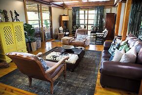 Makakatana Bay Lodge