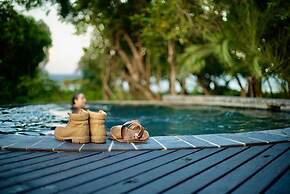 Makakatana Bay Lodge