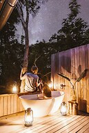 Makakatana Bay Lodge