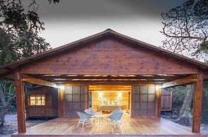 Makakatana Bay Lodge