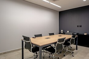 Studio com piscina aquecida e AC