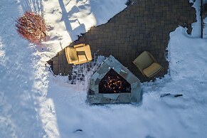 Maple by Avantstay Modern Mountain Home w/ Cozy Fire Pit 15 Mins frm N