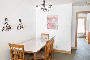 Cimarron Lodge 7 by Avantstay Ski-in/ski-out Property in Complex w/ Tw