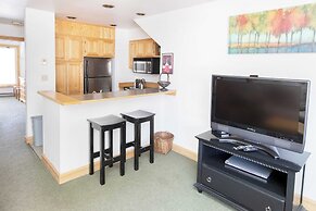 Cimarron Lodge 7 by Avantstay Ski-in/ski-out Property in Complex w/ Tw