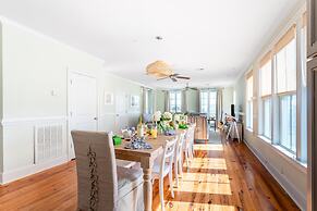 Sea Shell by Avantstay Breezy Beachside Getaway w/ Rooftop Deck & 6 BR