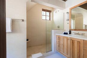 Hunter by Avantstay Riverfront Cabin w/ Prvt Cottage 5mins From Palisa