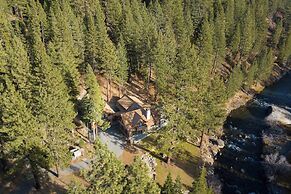 Hunter by Avantstay Riverfront Cabin w/ Prvt Cottage 5mins From Palisa