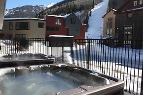Cimarron Lodge 22 by Avantstay Ski-in/ski-out Property in Complex w/ T