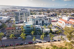 Balboa II by Avantstay Modern Condo w/ Balcony & Views of Balboa Park!