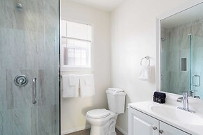 Balboa II by Avantstay Modern Condo w/ Balcony & Views of Balboa Park!