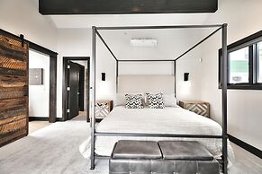 Pinetree by Avantstay Modern Park City Getaway w/ Patio & Balcony