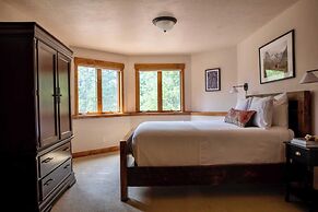 Zendo by Avantstay Serene Mountain Abode w/ Hot Tub & Views