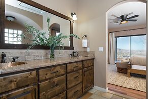 Desert Stone by Avantstay Contemporary Desert Oasis With Pool & Hot Tu