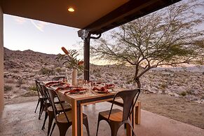 Desert Stone by Avantstay Contemporary Desert Oasis With Pool & Hot Tu