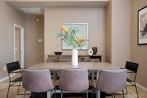 Desert Stone by Avantstay Contemporary Desert Oasis With Pool & Hot Tu