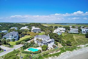 Haven by Avantstay Luxury Beachfront Home w/ Pool & Gorgeous Patios
