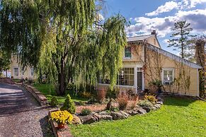 Shakespeare on the Hudson by Avantstay Two Home Buyout on the Hudson R