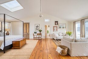 Shakespeare on the Hudson by Avantstay Two Home Buyout on the Hudson R