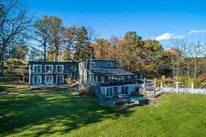 Shakespeare on the Hudson by Avantstay Two Home Buyout on the Hudson R