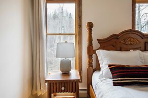 Condor by Avantstay Gorgeous Mountain Home w/ Hot Tub & Sauna