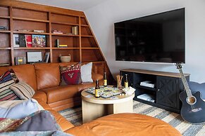 Condor by Avantstay Gorgeous Mountain Home w/ Hot Tub & Sauna