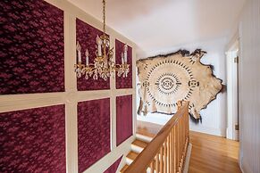 Condor by Avantstay Gorgeous Mountain Home w/ Hot Tub & Sauna