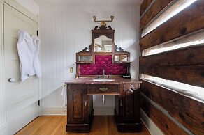 Condor by Avantstay Gorgeous Mountain Home w/ Hot Tub & Sauna